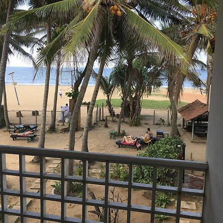 Dephani Beach Hotel Negombo Zewnętrze zdjęcie