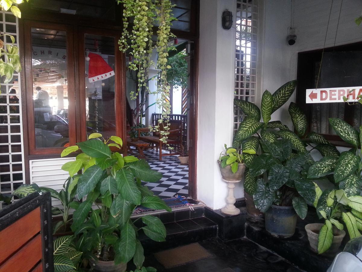 Dephani Beach Hotel Negombo Zewnętrze zdjęcie