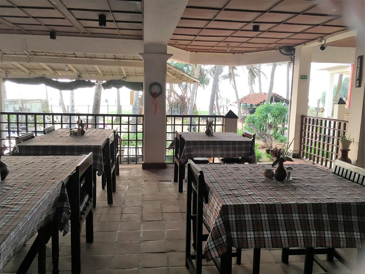 Dephani Beach Hotel Negombo Zewnętrze zdjęcie