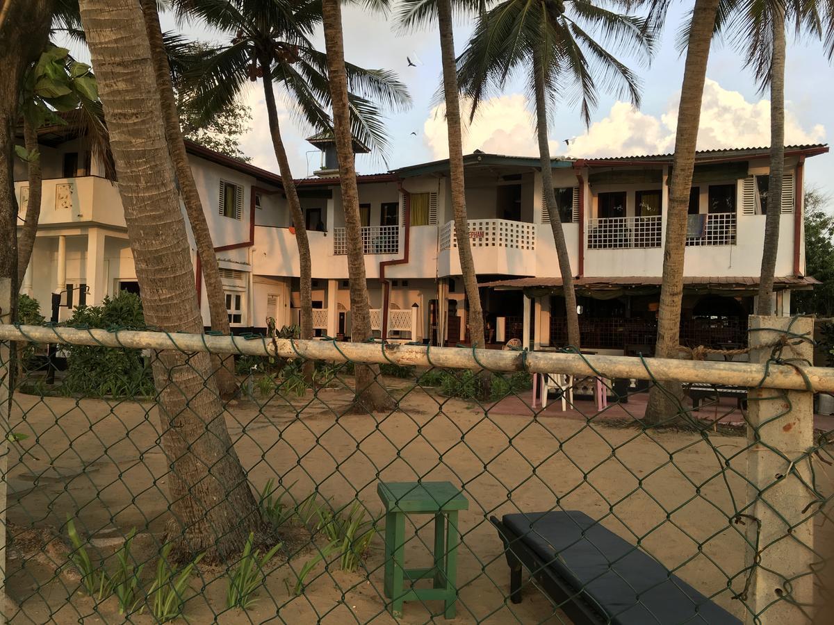 Dephani Beach Hotel Negombo Zewnętrze zdjęcie